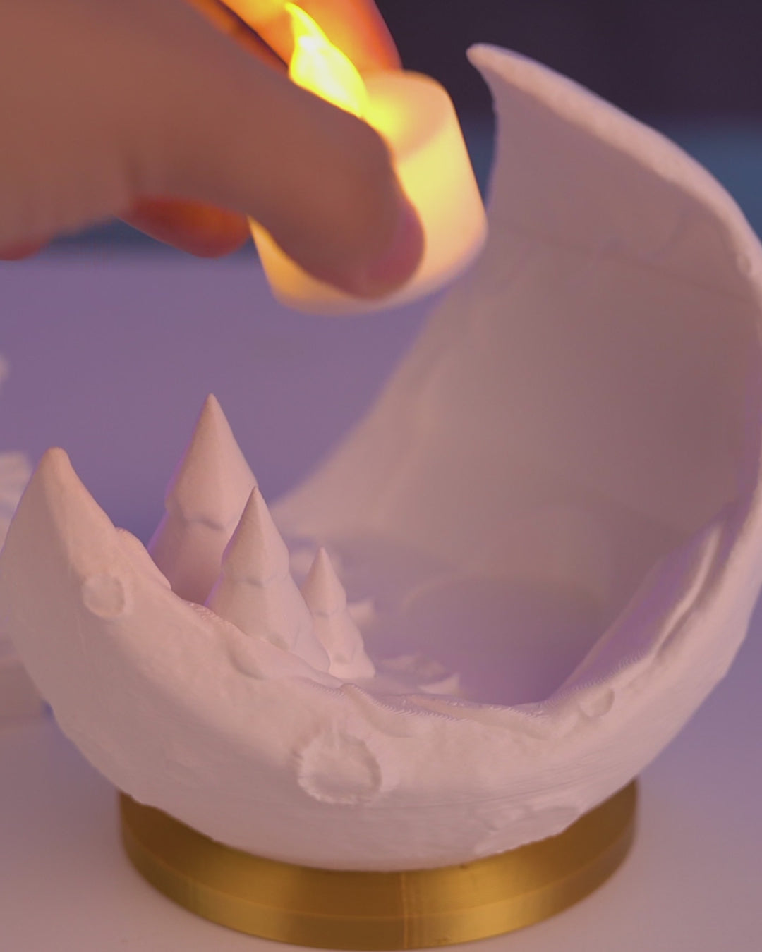 Vila na Lua — Luminária de Mesa Personalizável (NFC opcional)